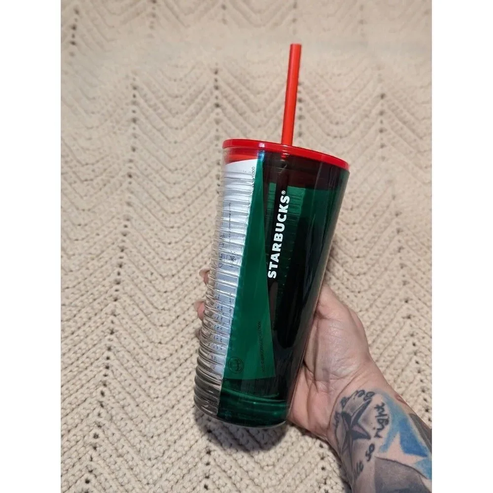 Starbucks Holiday 2021 Clear Ribbed & Green Glass 18 oz Tumbler Cup NWT